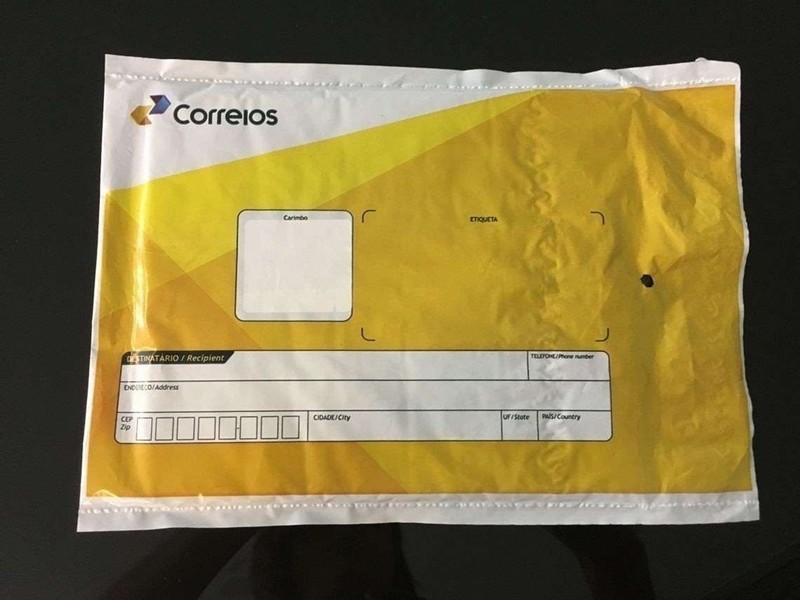 Envelope com plástico bolha correios