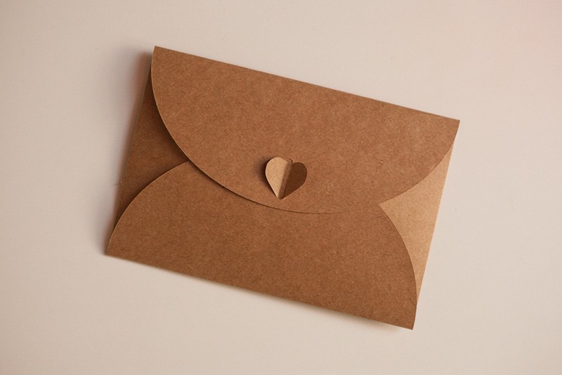 Envelope pardo